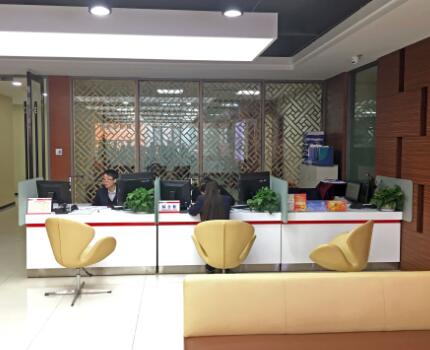 华龙证券股份有限公司兰州酒泉路证券营业部成立于2001年9月。营业部秉承“客户至上，诚信为本，规范经营，服务创新”的企业宗旨，依托华龙证券公司雄厚的研发力量和高质量的客户服务，